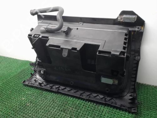 glove-box-vw-golf-vi-5k1-16-tdi-2008-2009-2010-2011-2012-2013-2014-22080734 main image
