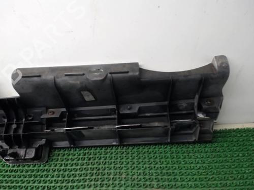 Used Grille PEUGEOT 605 (6B) 2.0 (114 hp) 22077824