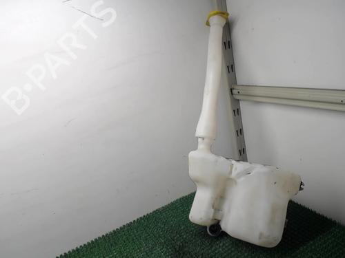Used Windscreen washer tank RENAULT MASTER III Van (FV) 2.3 dCi 125 FWD (FV0C, FV0D, FV0G, FV0H, FV0J, FV0K) (125 hp) 22081674