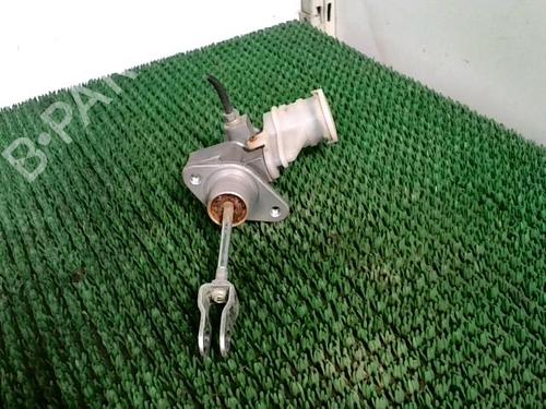 Brake master cylinder MITSUBISHI L200 / TRITON (KA_T, KB_T) 2.5 DI-D 4WD (KB4T) | BP29884386M77 