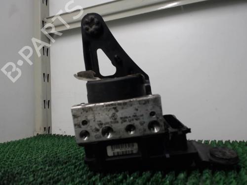 Used ABS pump RENAULT SCÉNIC II (JM0/1_) 1.5 dCi (JM1E, JM16) (106 hp) 22081396