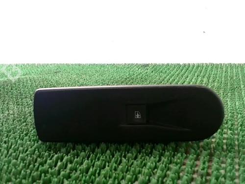 Used Right front window switch RENAULT CLIO IV (BH_) 1.5 dCi 75 (75 hp) 29401853