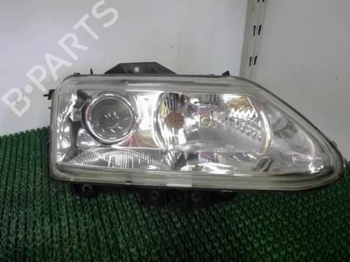 Used Right headlight RENAULT ESPACE III (JE0_) 2.2 dCi (JE0K) (130 hp) 25262115