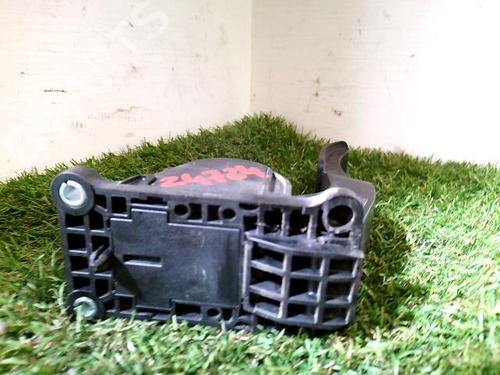 pedal-mercedes-benz-vito-mixto-van-w639-2003-36479567 main image