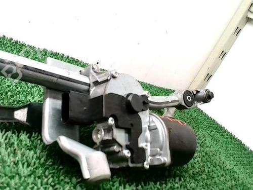 Used Front wiper motor BMW 1 (E87) 118 d (122 hp) 22090938