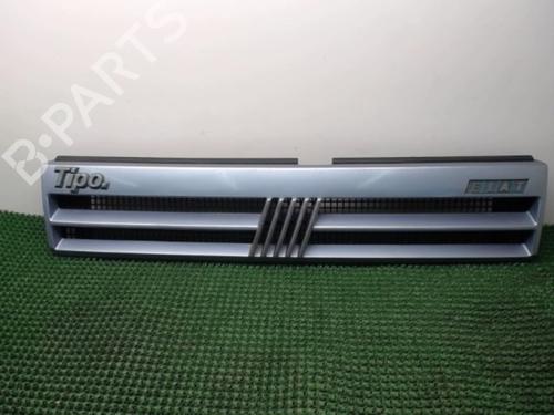 Used Grille FIAT TIPO (160_) 1.7 D (160.AG) (58 hp) 22077831