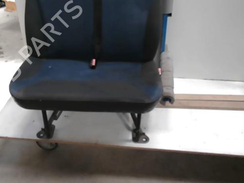 Used Right front seat Right front seat RENAULT TRAFIC II Van (FL) 2.0 dCi 115 (FL01, FL0U, FL00, FL0H, FL0M) (114 hp) 30045101 30045101