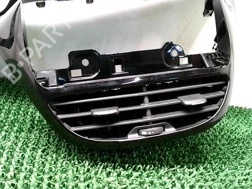 Air vent PEUGEOT 208 I (CA_, CC_) 1.2 THP 110 | BP22093159I21 