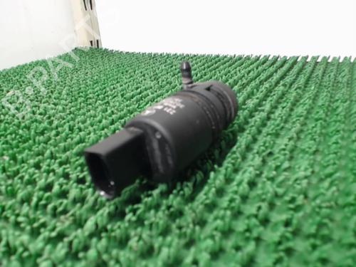 Used Washer pump Washer pump MERCEDES-BENZ VITO / MIXTO Van (W639) 113 CDI (639.601, 639.603, 639.605) (136 hp) 22084489 22084489