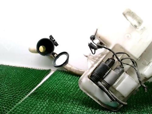 Used Windscreen washer tank BMW 1 (E87) 118 d (122 hp) 22090937