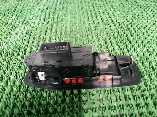 Left front window switch PEUGEOT 208 I (CA_, CC_) 1.2 VTI 82 | BP36986628I27 - Image 5