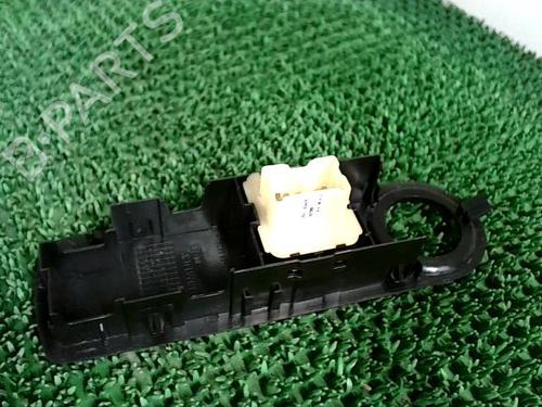 Used Left front window switch Left front window switch RENAULT CLIO IV (BH_) 1.5 dCi 75 (75 hp) 25262319 25262319