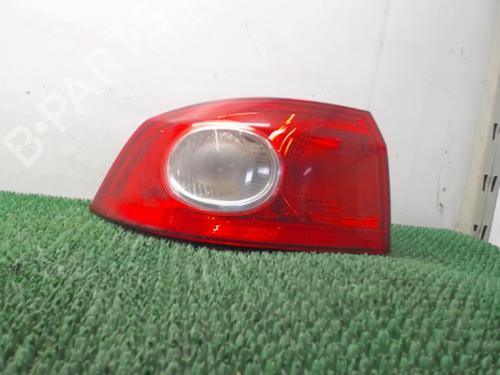 Used Left taillight RENAULT LAGUNA II (BG0/1_) 1.9 dCi (BG08, BG0G) (120 hp) 22086730