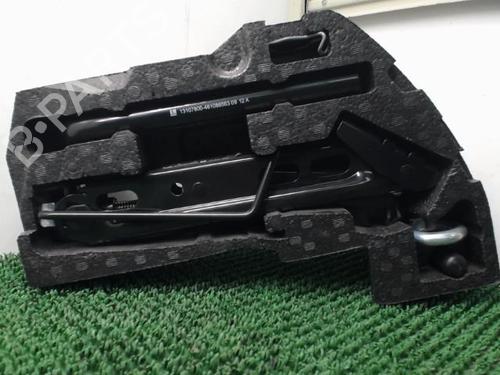 Used Jack Kit Jack Kit OPEL CORSA D (S07) 1.0 (L08, L68) (65 hp) 22087566 22087566