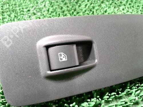 right-front-window-switch-peugeot-boxer-van-22-hdi-120-2006-22092932 main image