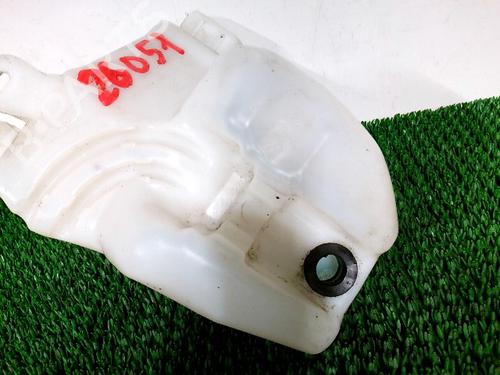 windscreen-washer-tank-peugeot-2008-i-cu_-2013-32514208 main image