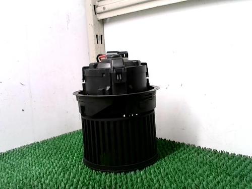 Used Heater blower motor Heater blower motor PEUGEOT 2008 I (CU_) 1.6 HDi (92 hp) 31125864 31125864