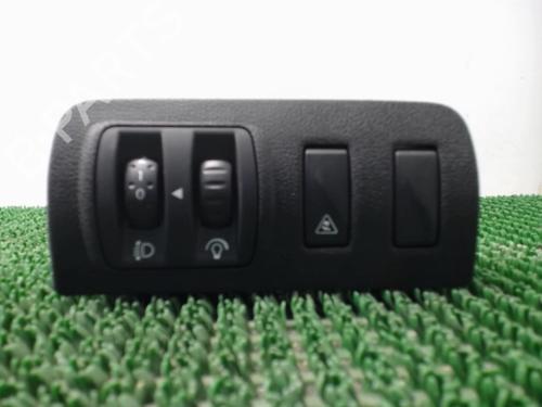 Used Headlight switch Headlight switch RENAULT MEGANE III Grandtour (KZ0/1) 1.5 dCi (KZ1M, KZ1W, KZ0R) (106 hp) 22078136 22078136