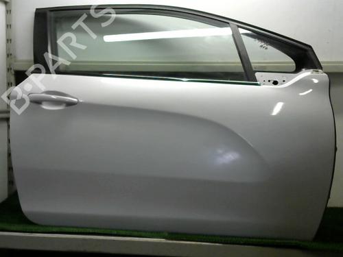 Porta anteriore destra PEUGEOT 208 I (CA_, CC_) 1.6 HDi (92 hp) 31300999
