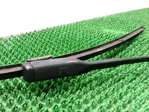 Used Front windshield wiper arm Front windshield wiper arm 21565098 21565098