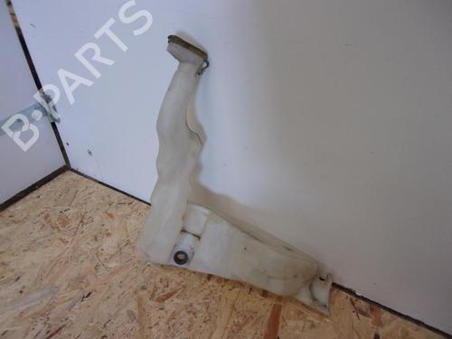 Used Windscreen washer tank Windscreen washer tank RENAULT MASTER II Van (FD) 2.5 dCi 100 (FD0U, FD0V, FD3U, FD3V, FD8U, FD8V) (99 hp) 22075672 22075672