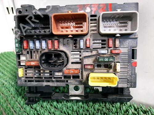 Caixa de fusíveis Caixa de fusíveis PEUGEOT PARTNER Box Body/MPV 1.6 HDi (75 hp) 34163652 34163652