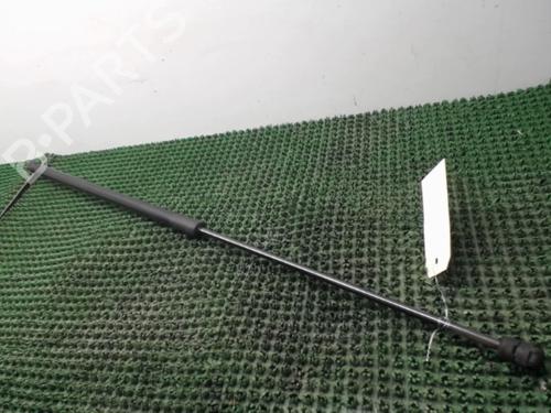 Used Hood lift support AUDI Q3 (8UB, 8UG) 2.0 TFSI quattro (170 hp) 22082377