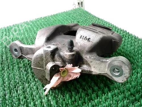 Used Right front brake caliper Right front brake caliper CITROËN C4 III (BA_, BB_, BC_) BLUEHDI 110 (BBYHSA) (110 hp) 30628971 30628971