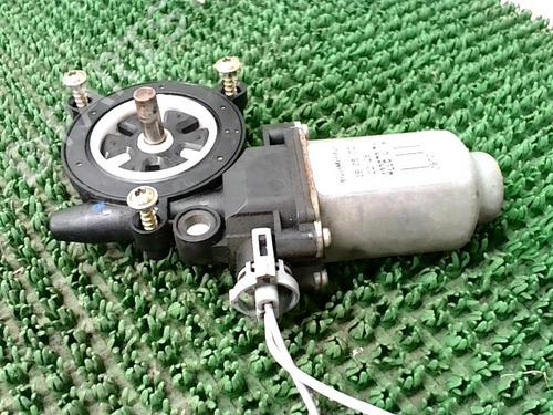 Motor do elevador de vidro trás direito RENAULT SCÉNIC I MPV (JA0/1_, FA0_) 1.9 dCi (JA05, JA1F) | BP30045127E22 
