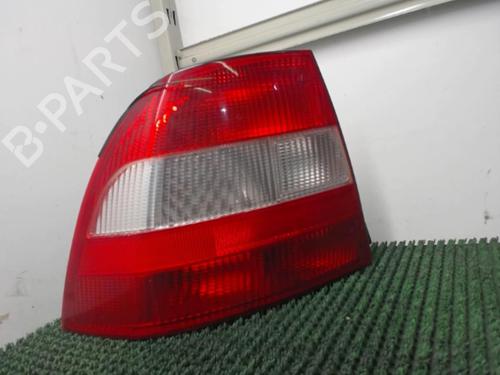 Used Left taillight Left taillight 22080449 22080449