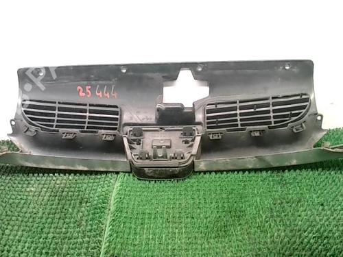 Grille PEUGEOT 206 Hatchback (2A/C) 2.0 HDI 90 | BP29529930C40 