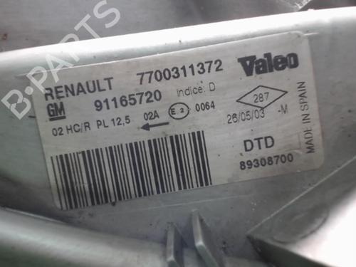 Used Right headlight Right headlight RENAULT TRAFIC II Van (FL) 1.9 dCi 80 (FL0B) (82 hp) 20874528 20874528