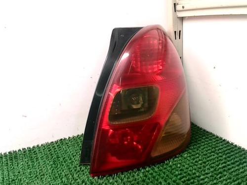 Farolim direito Farolim direito TOYOTA COROLLA Verso (_E12_) 2.0 D-4D (CDE120_, CDE120R) (90 hp) 22089348 22089348