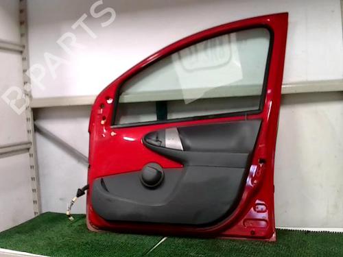 Right front door PEUGEOT 107 (PM_, PN_) 1.0 | BP23868033C3 