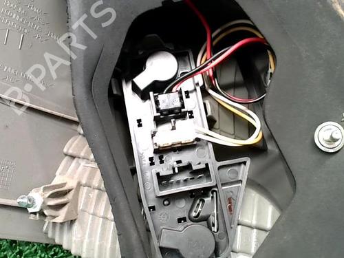 right-taillight-toyota-yaris-_p9_-2005-2006-2007-2008-2009-2010-2011-2012-2013-2014-30500064 main image