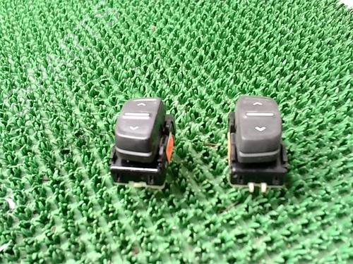 Used Switch Switch DACIA SANDERO II TCe 90 (B8M1, B8MA, B8AC) (90 hp) 29816879 29816879