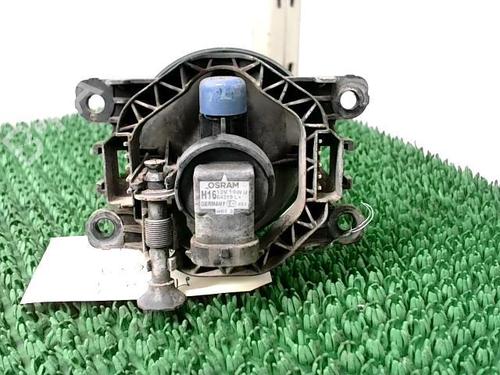 left-front-fog-light-renault-megane-iv-grandtour-k9amn_-15-dci-110-261500097r-2016-20876971 main image