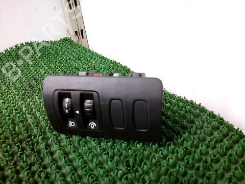 forlygtekontakt-renault-clio-iii-hatchback-van-sb_-sr_-2005-36170343 main image