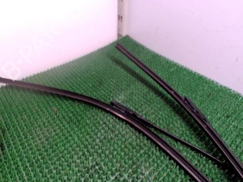 Used Front windshield wiper arm OPEL ZAFIRA / ZAFIRA FAMILY B (A05) 1.7 CDTI (M75) (110 hp) 22083660