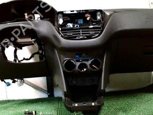 Used Dashboard PEUGEOT 208 I (CA_, CC_) 1.6 HDi (92 hp) 22092099