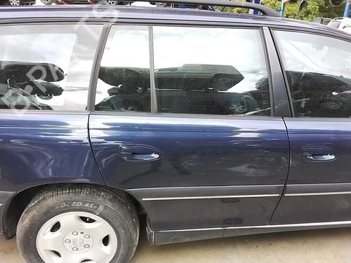Dør højre bagtil Dør højre bagtil OPEL OMEGA B Estate (V94) 2.5 TD (F35, M35, P35) (131 hp) 36851310 36851310