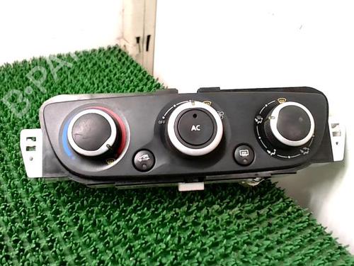 Commande Chauffage RENAULT MEGANE III Hatchback (BZ0/1_, B3_) 1.5 dCi (86 hp) 24531700