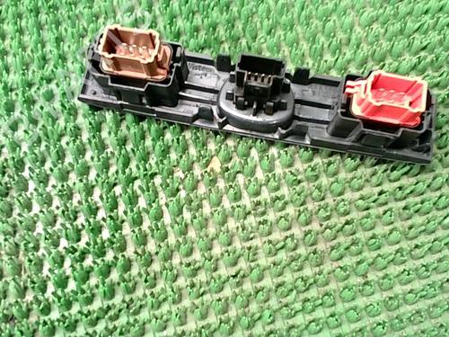 Used Warning switch Warning switch RENAULT CLIO II (BB_, CB_) 1.5 dCi (B/C2J) (68 hp) 29039613 29039613