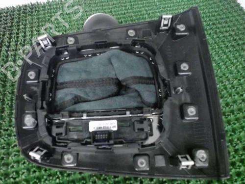 Gear lever AUDI Q3 (8UB, 8UG) 2.0 TFSI quattro | BP22082389M90 