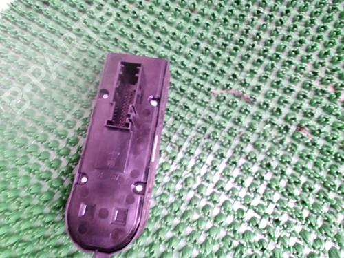 Used Left front window switch Left front window switch OPEL ZAFIRA / ZAFIRA FAMILY B (A05) 1.7 CDTI (M75) (110 hp) 22083831 22083831