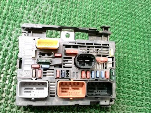 Sikringsdose PEUGEOT 308 I (4A_, 4C_) 1.6 HDi (109 hp) 29936618