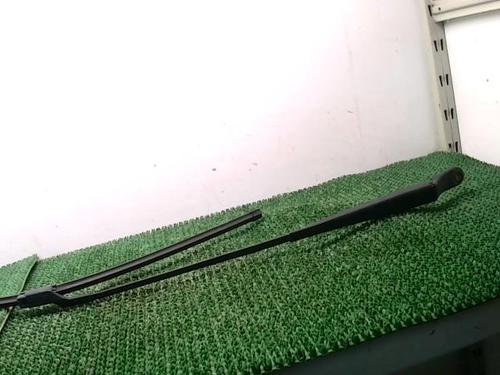 Used Front windshield wiper arm Front windshield wiper arm PEUGEOT 3008 I MPV (0U_) 2.0 HDi Hybrid4 (0URHCA) (200 hp) 20874306 20874306