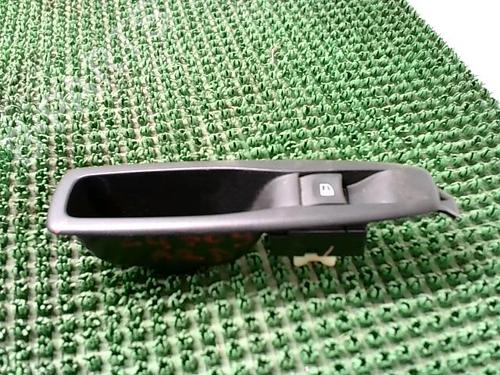 Used Right rear window switch Right rear window switch RENAULT CAPTUR I (J5_, H5_) 0.9 TCe 90 (90 hp) 20876851 20876851