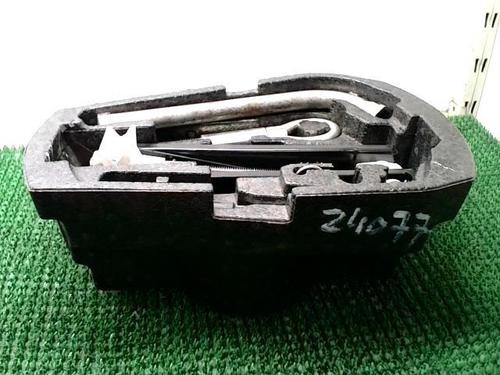 Used Jack Kit VW POLO V (6R1, 6C1) 1.2 TDI (75 hp) 22091196