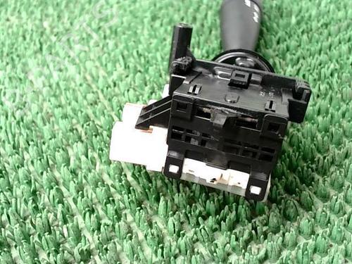 Used Switch Switch SUZUKI SWIFT III (MZ, EZ) 1.3 DDiS (RS413D) (69 hp) 22092202 22092202